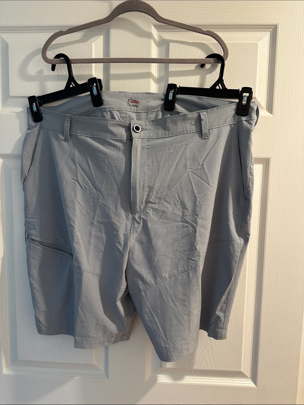 Bass Pro Shops Men's Hybrid Shorts - Light Gray (44)